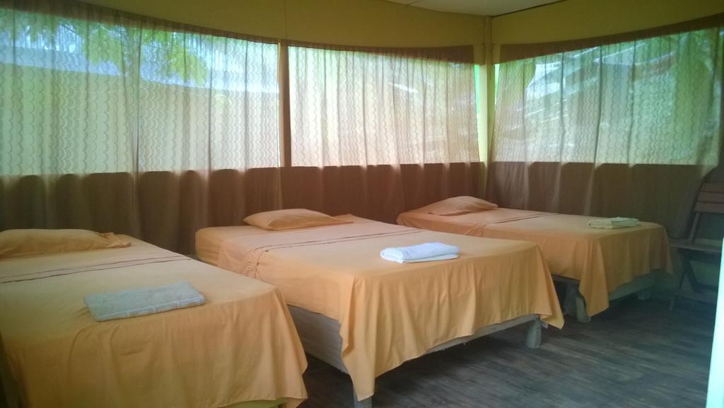 Amazon Queen Lodge Mazán Quarto foto