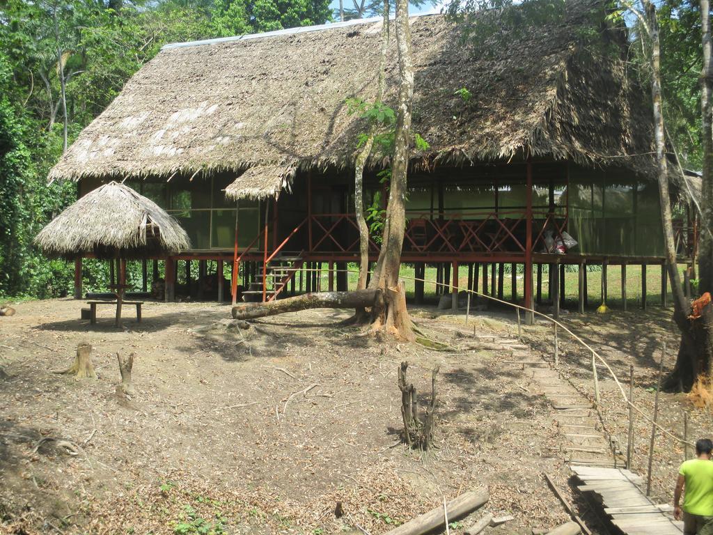 Amazon Queen Lodge Mazán Quarto foto